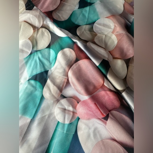 ✨Blackmilk pill leggings, in euc, sz L. - Picture 2 of 3